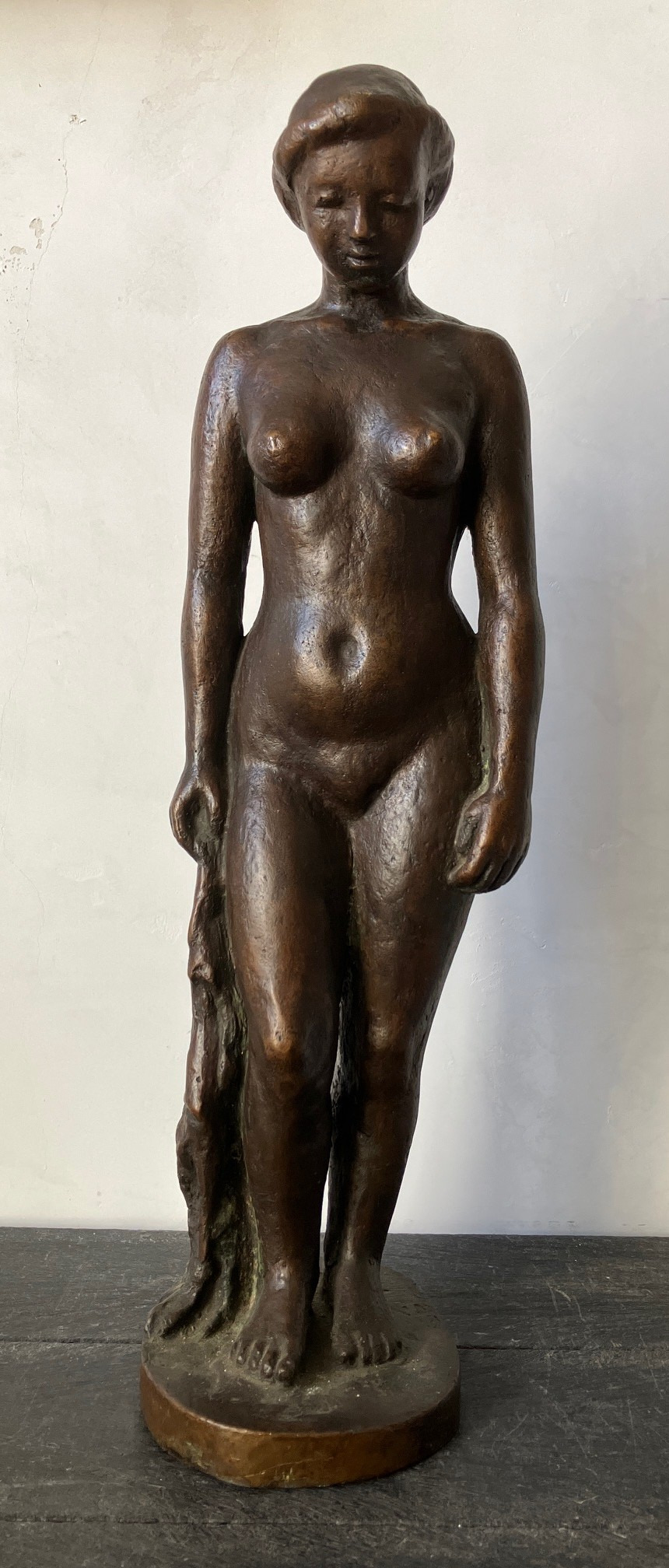 Beelden Vrouw in berusting
